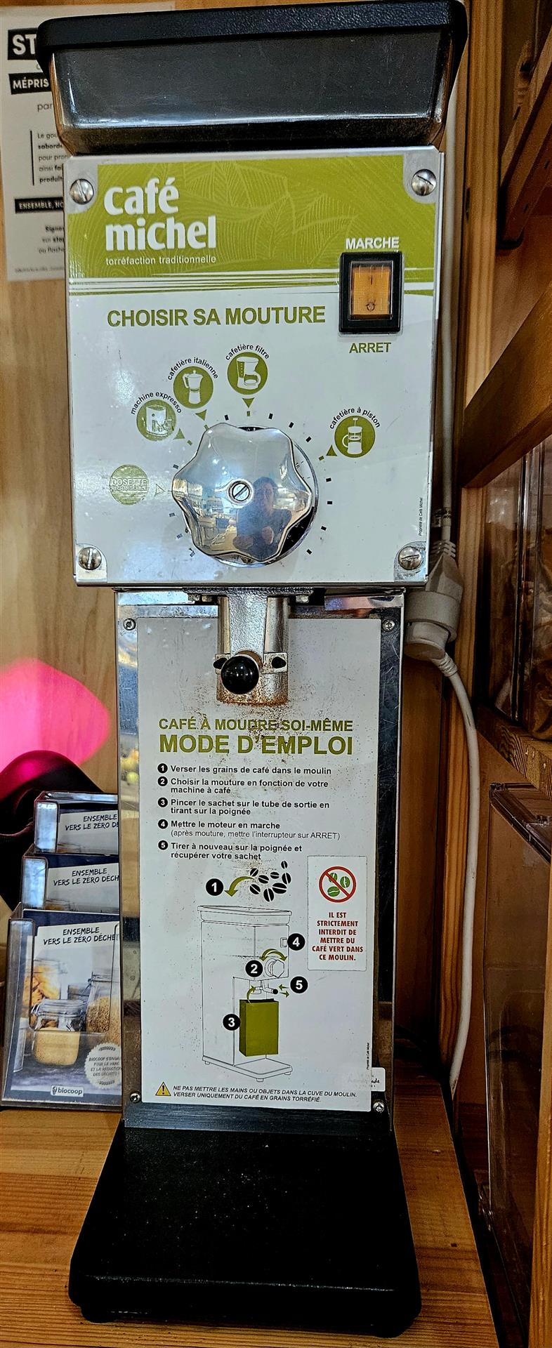 Café en grains... à moudre sur place !